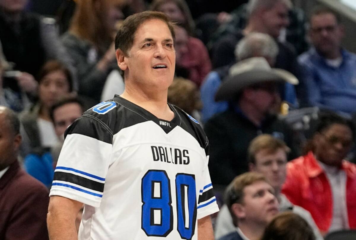 Dallas Mavericks owner Marc Cuban on the sidelines during the first half of an NBA game against ...