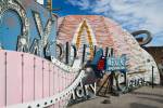 Historic signs from Strip’s oldest property to be restored
