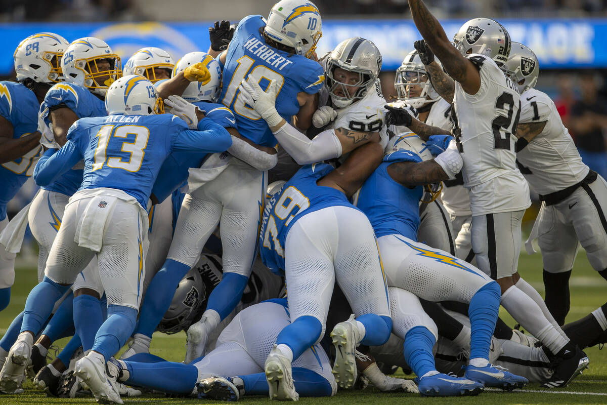 Chargers News: NFL Rival Considers This LA Star One Of League's Top Trash  Talkers