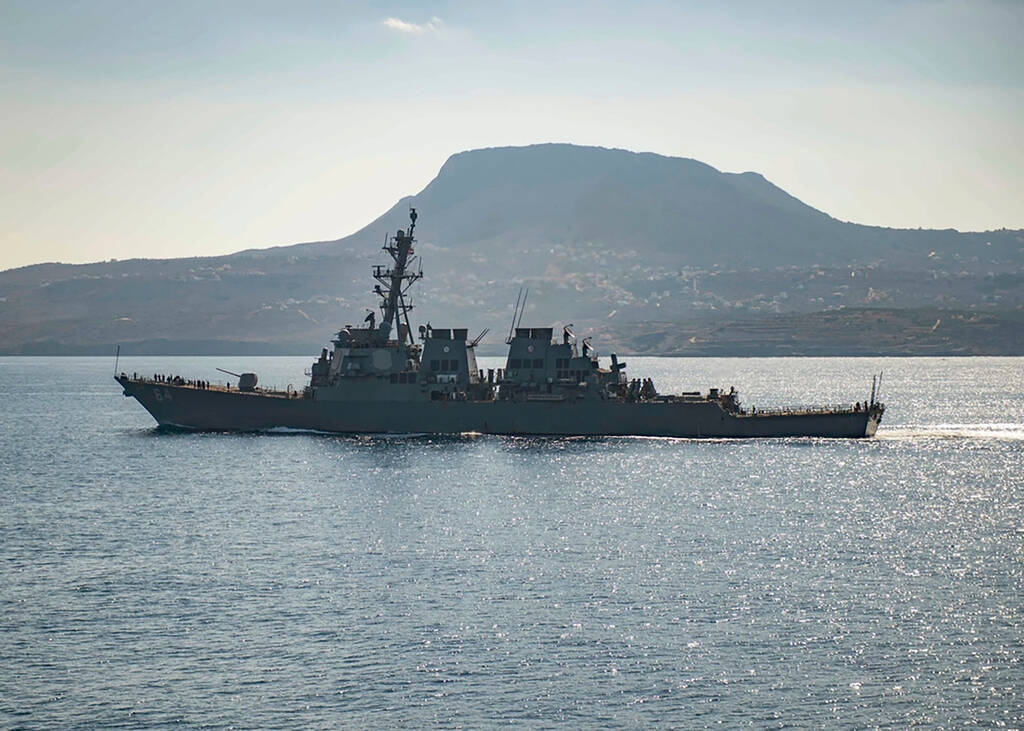 Container ship in Bab el-Mandeb Strait missed by missile | Nation and World - Vimarsana News