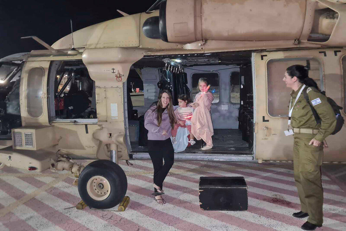 Israeli mother recalls time in Hamas captivity with 2 young daughters | Nation and World - Vimarsana News