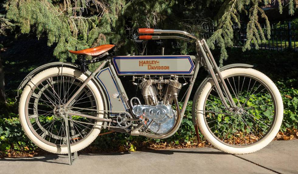 Mecum Auctions is bringing its annual vintage and antique motorcycle auction to town Wednesday ...