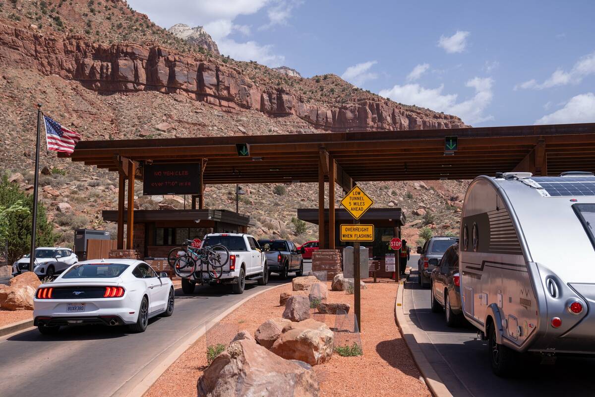 Vehicles lining up to enter Zion National Park. (National Park Service)