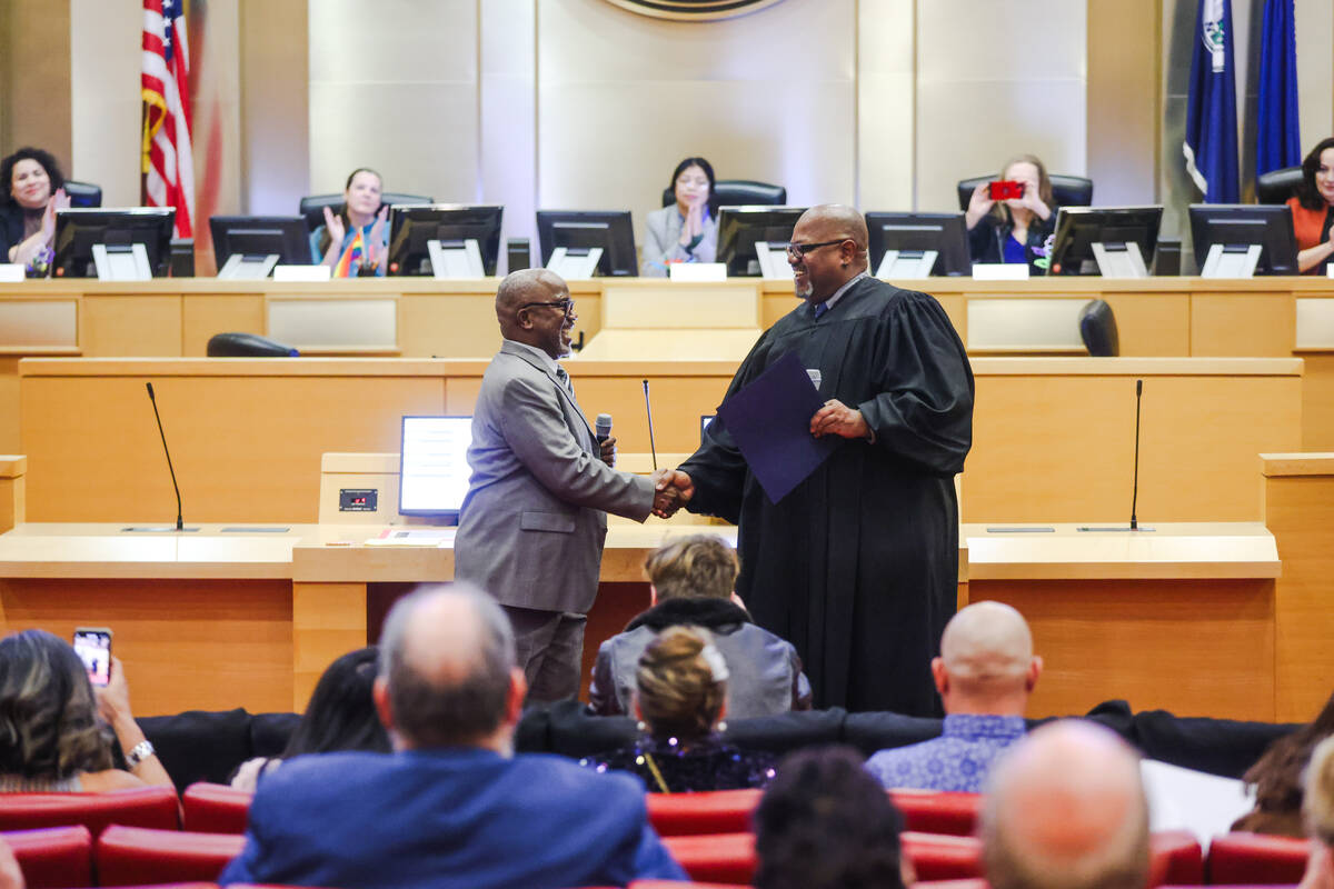 4 new CCSD trustees take oath of office | Education | Local