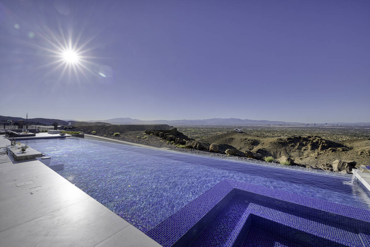 The pool and spa. (Douglas Elliman of Nevada)