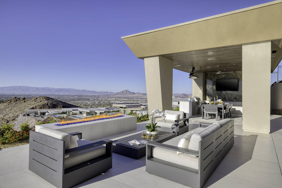 Upper balcony. (Douglas Elliman of Nevada )