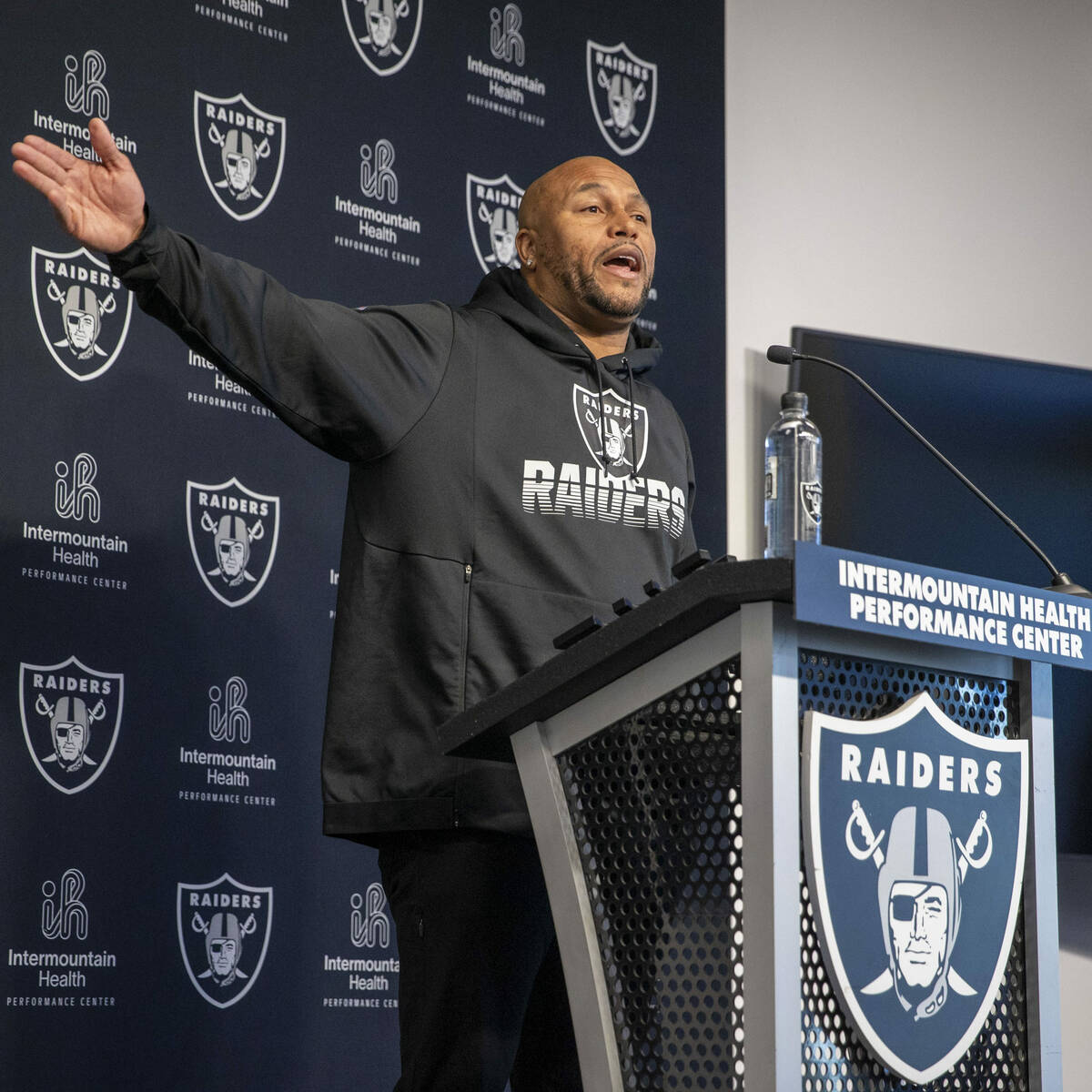 Antonio Pierce hired as Raiders head coach Raiders News Sports
