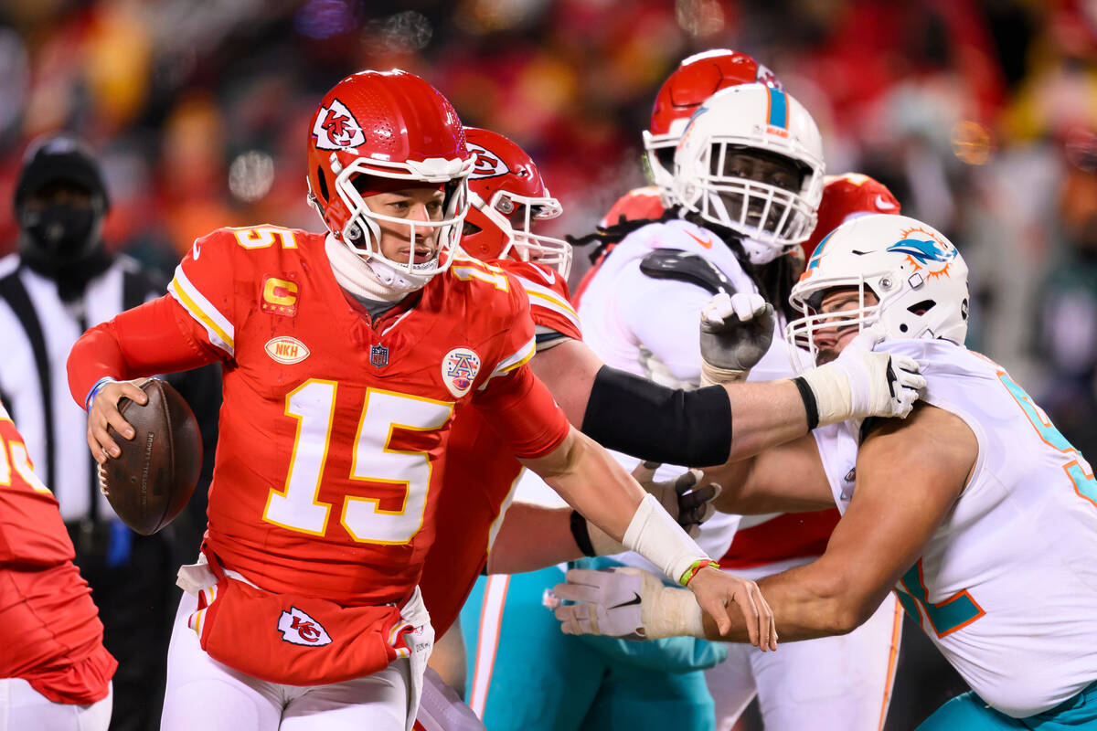 Bills favored over Chiefs in Patrick Mahomes’ 1st road playoff game