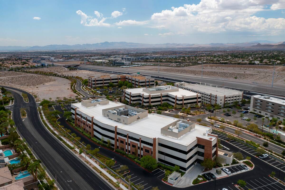 Roseman University is looking to expand its Summerlin campus by developing 32 acres of land. (R ...