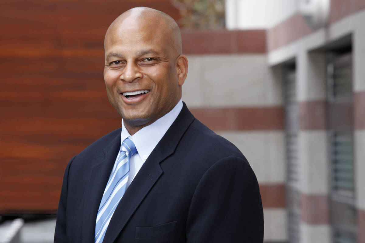 NFL legend Ronnie Lott is joining with fellow legend Marcus Allen to present a dinner fundraise ...