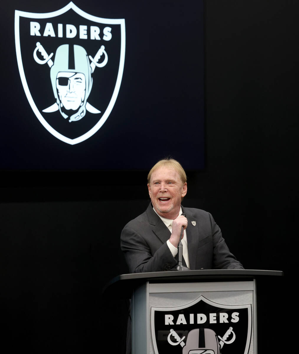 Raiders owner Mark Davis introduces Antonio Pierce and Tom Telesco as coach and general manager ...