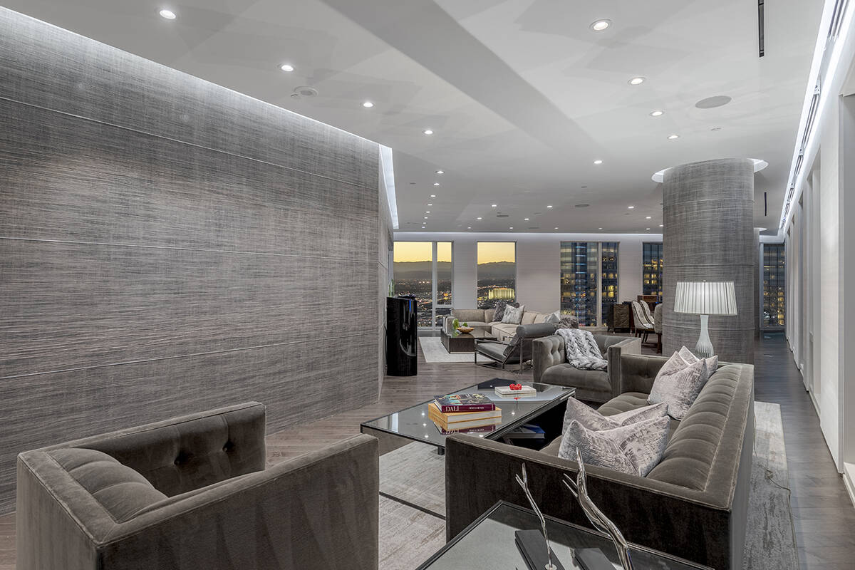 This $9.5 million Waldorf Astoria penthouse closed in early January. (BHHS)