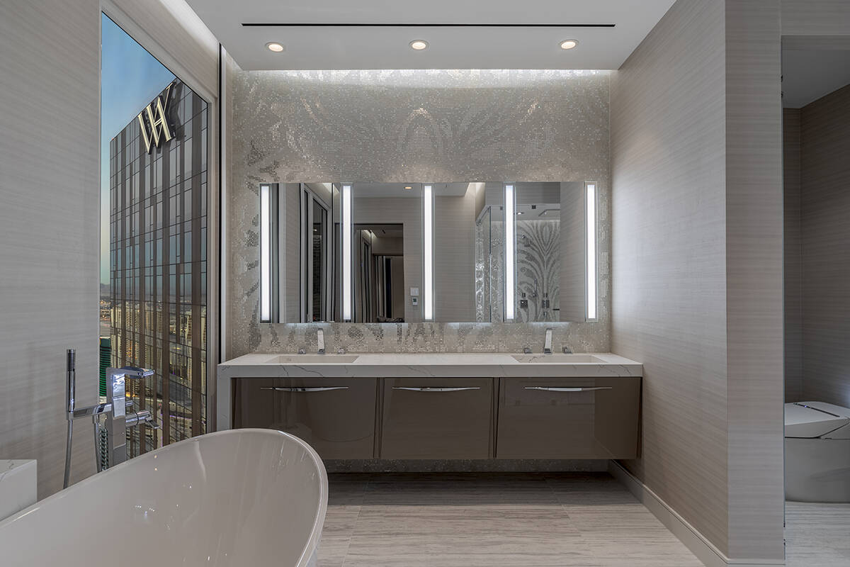 The master bathroom. (BHHS)