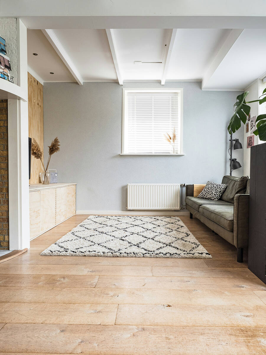 Area rugs are a popular option on hardwood floors. (Sven Brandsma/The International Surface Event)