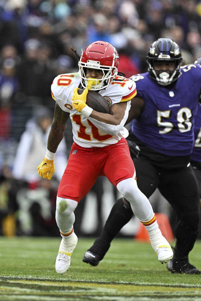Kansas City Chiefs running back Isiah Pacheco (10) runs the ball during the first half of the A ...