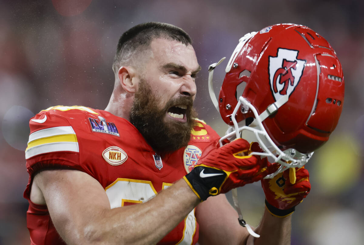 Kansas City Chiefs tight end Travis Kelce (87) reacts after the team scored a touchdown against ...