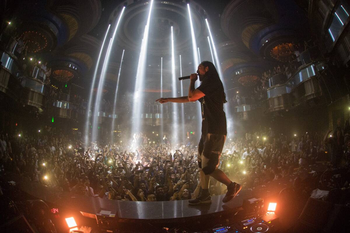 Steve Aoki at Omnia Nightclub (Aaron Garcia)