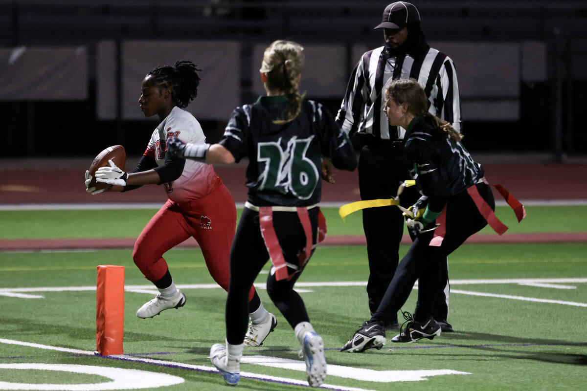 Las Vegas’ Antonia Woods (5) is thwarted just before the end zone by Palo Verde’s ...