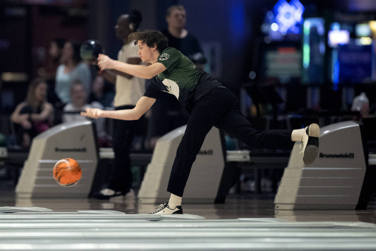 Palo Verde’s Sam Grossman delivers the ball during the Class 5A state bowling championsh ...
