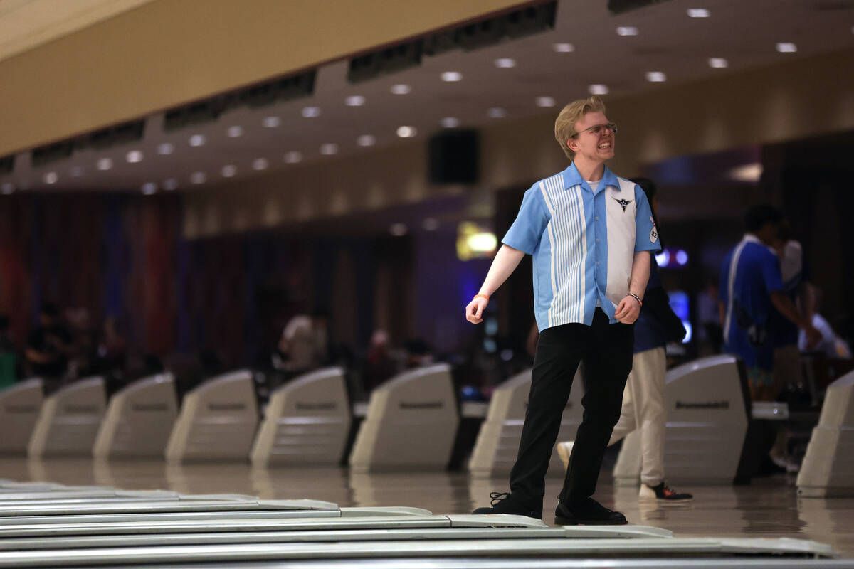 Foothill’s Jakob Enright reacts to his throw during the Class 4A state bowling champions ...
