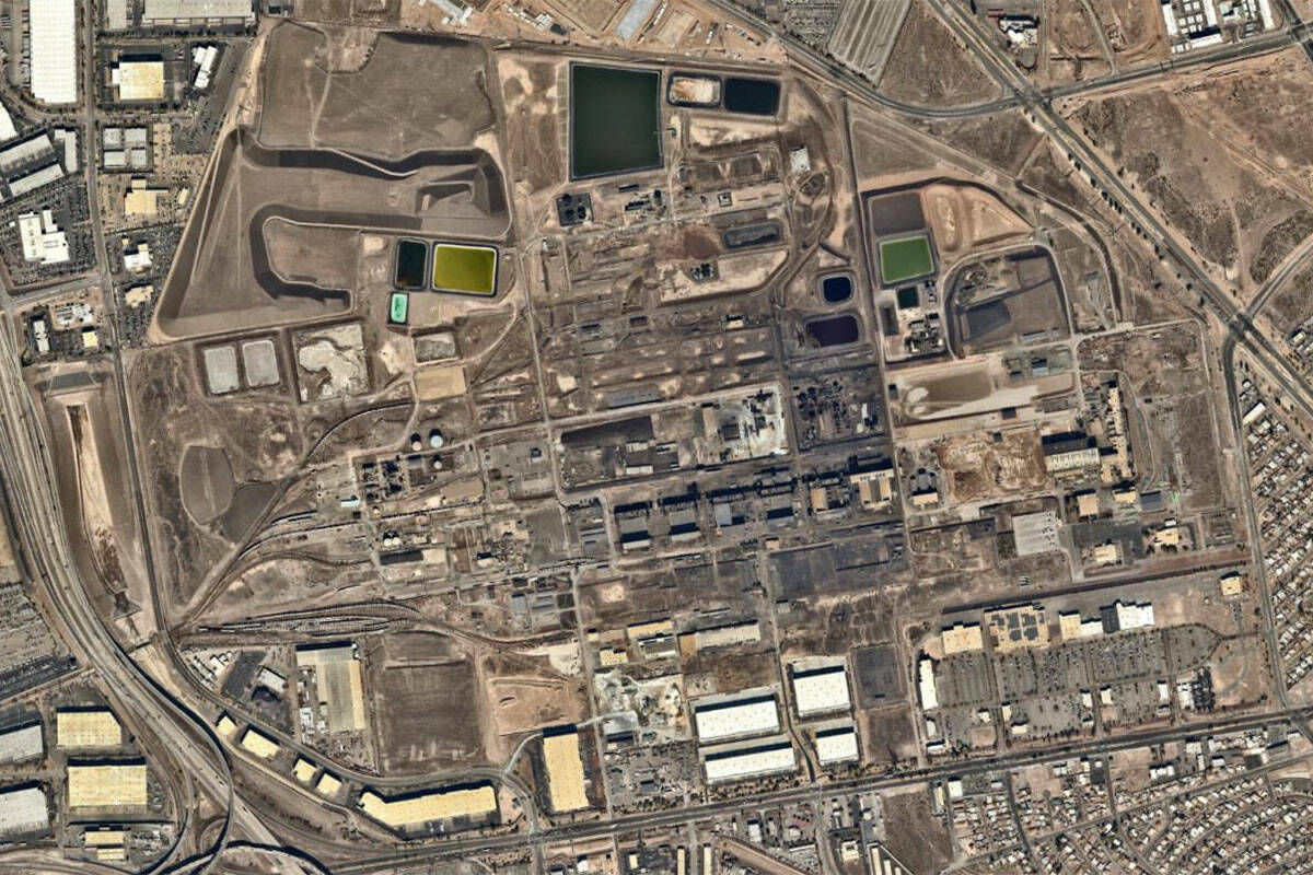 Henderson's cluster of chemical and wastewater plants. (Clark County assessor's office)
