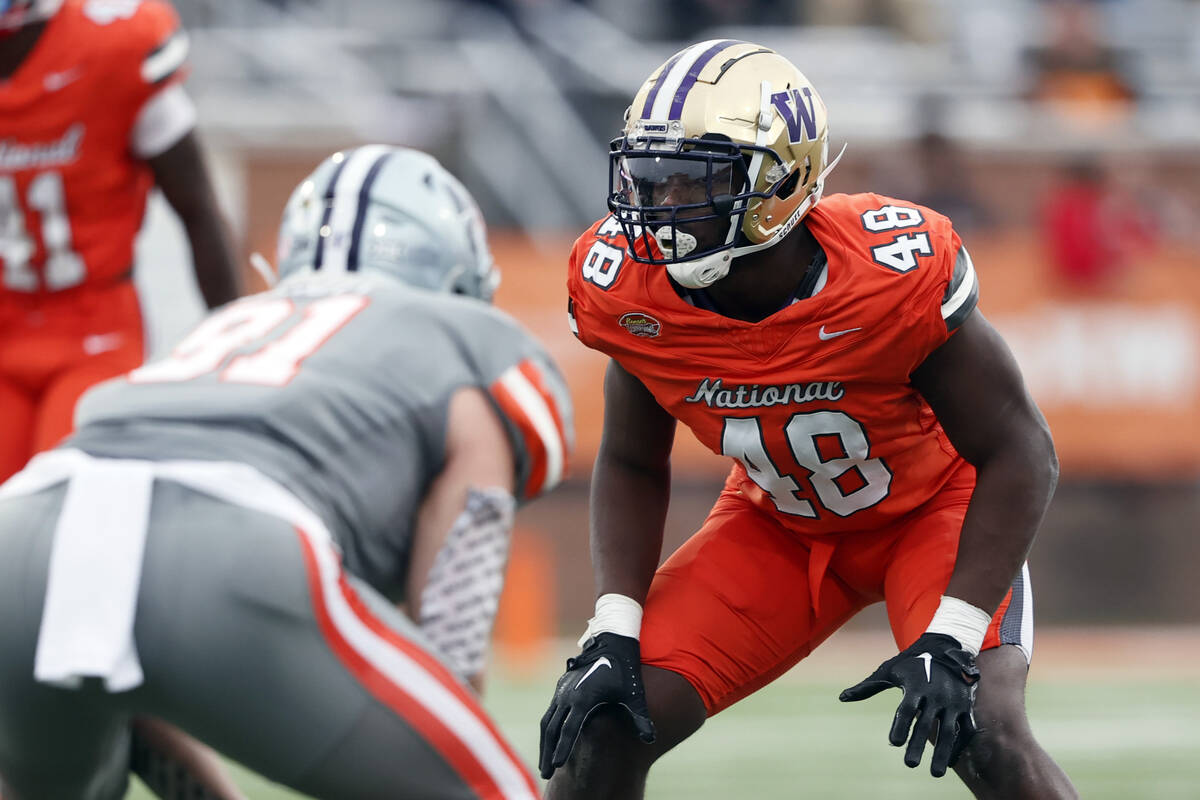 National linebacker Edefuan Ulofoshio of Washington (48) during the second half of the Senior B ...