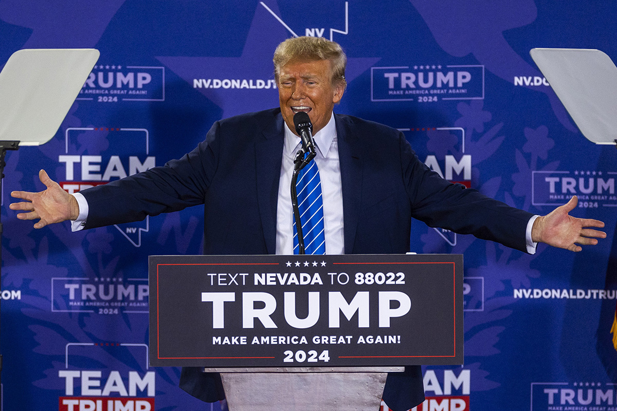 Donald Trump celebrates in Las Vegas after winning Nevada caucuses