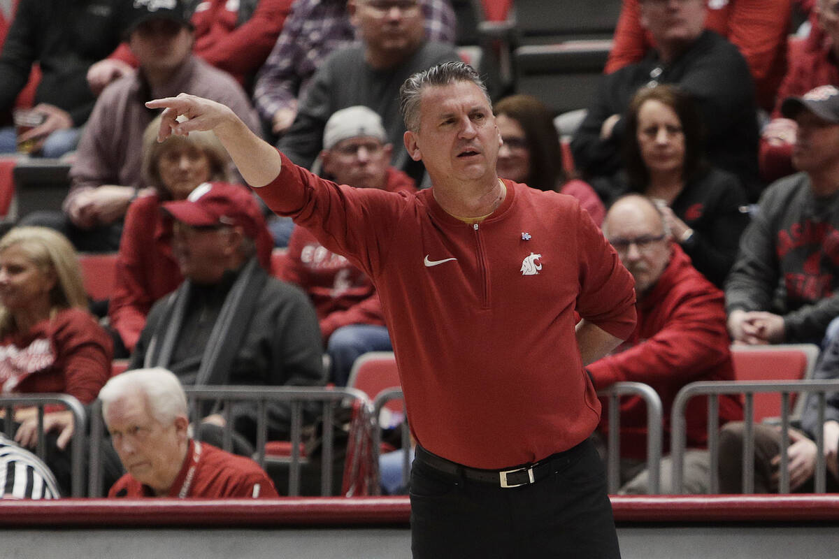 Washington State head coach Kyle Smith directs his team during the first half of an NCAA colleg ...