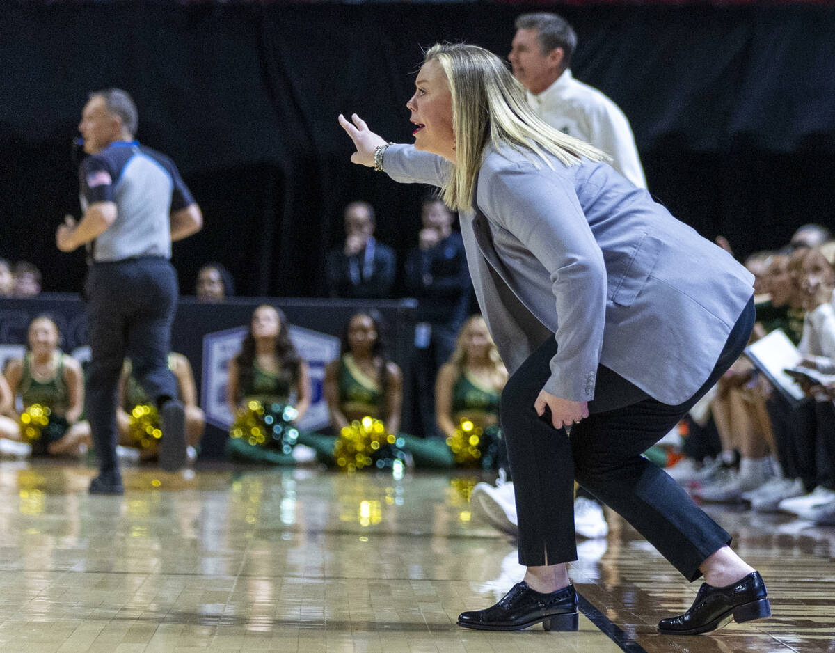 UNLV Lady Rebels head coach Lindy La Rocque calls a play late against the Colorado State Rams d ...