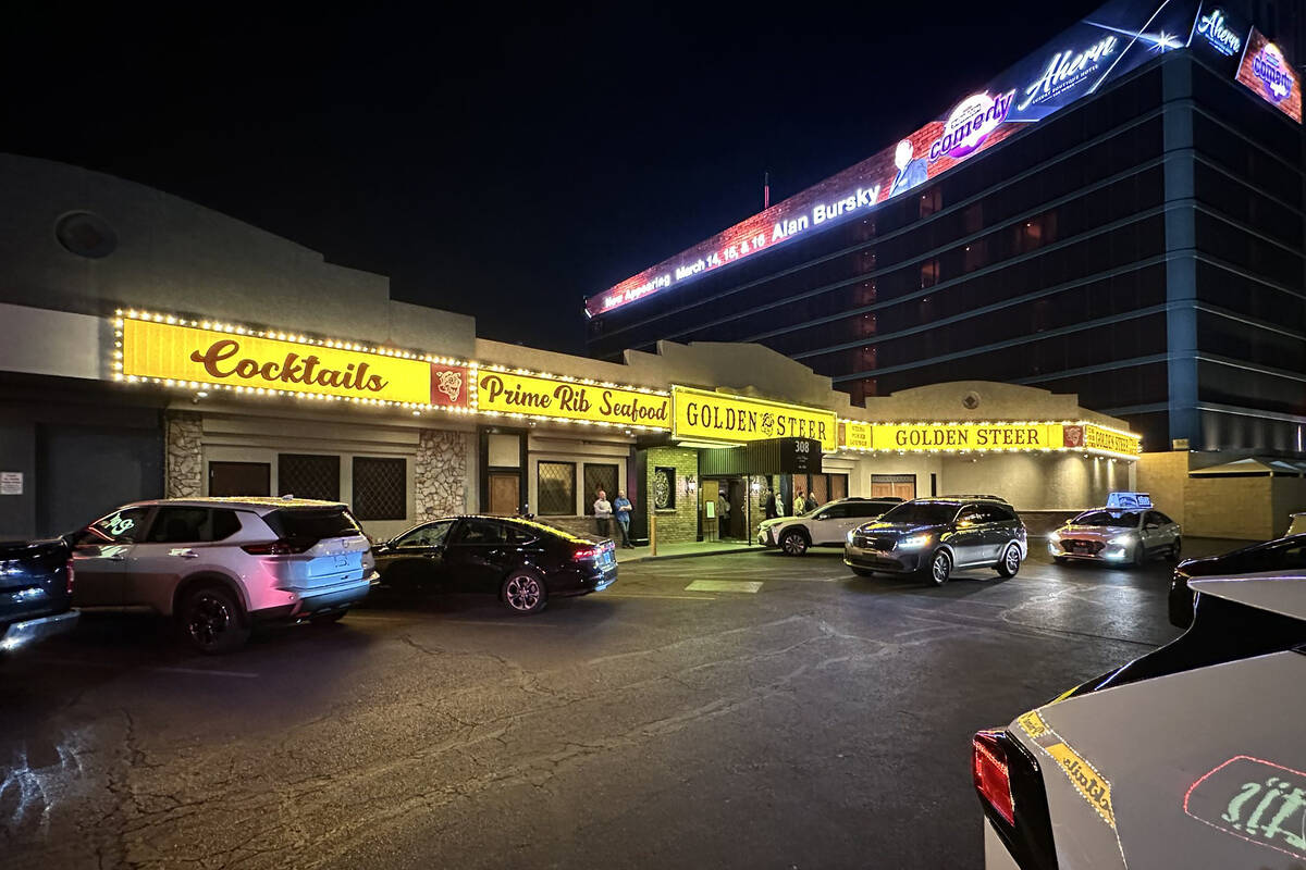 Golden Steer Steakhouse restores Old Vegas glow