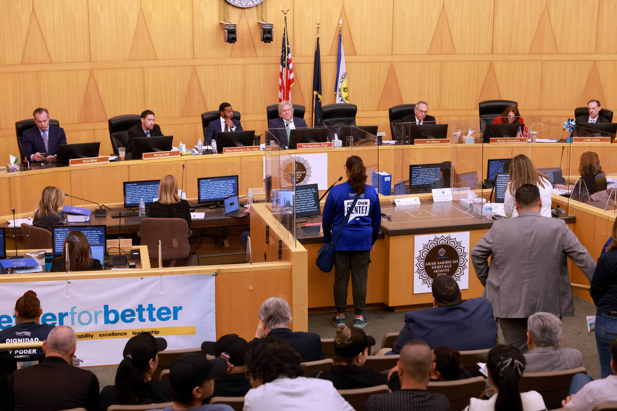 Clark County Commissioners listen during a public hearing on a sidewalk vendor licensing ordina ...