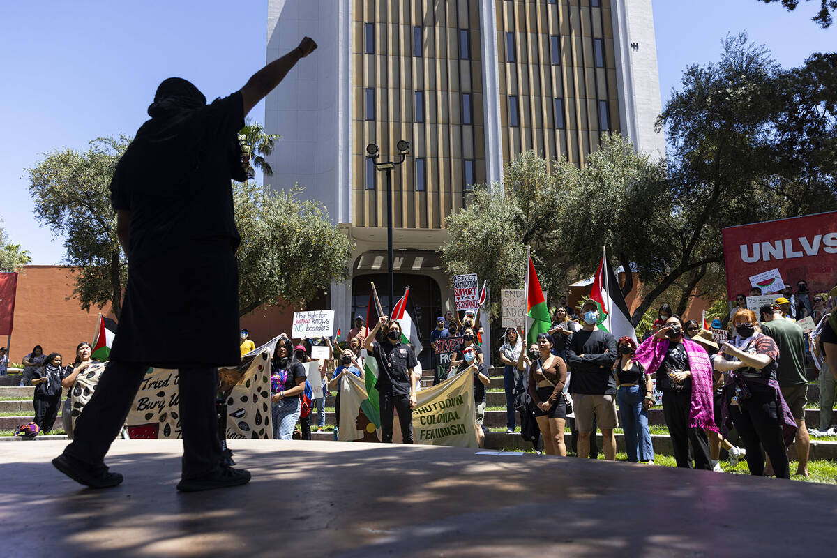 Groups gathered at UNLV for ‘Walkout for Palestine’ protest event