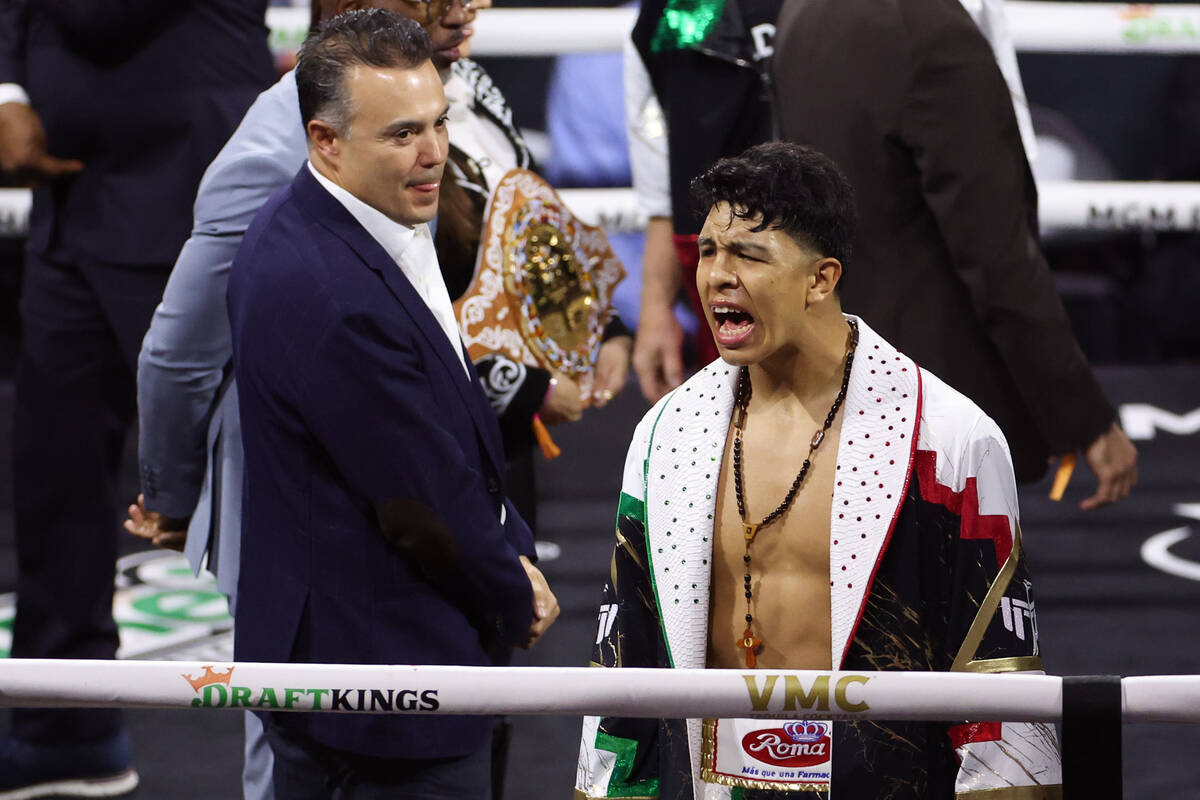 Jaime Munguía shouts in the ring before an undisputed world super middleweight championshi ...