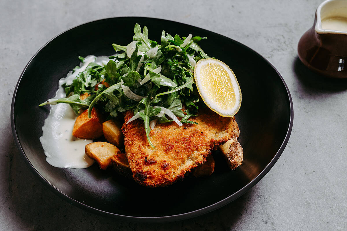 New late-night Italian spot opens off the Strip
