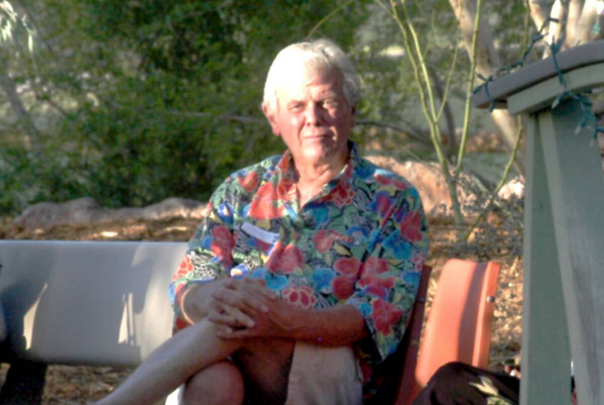 ‘One of a kind’: Las Vegas comic, a headliner for 50 years, dies