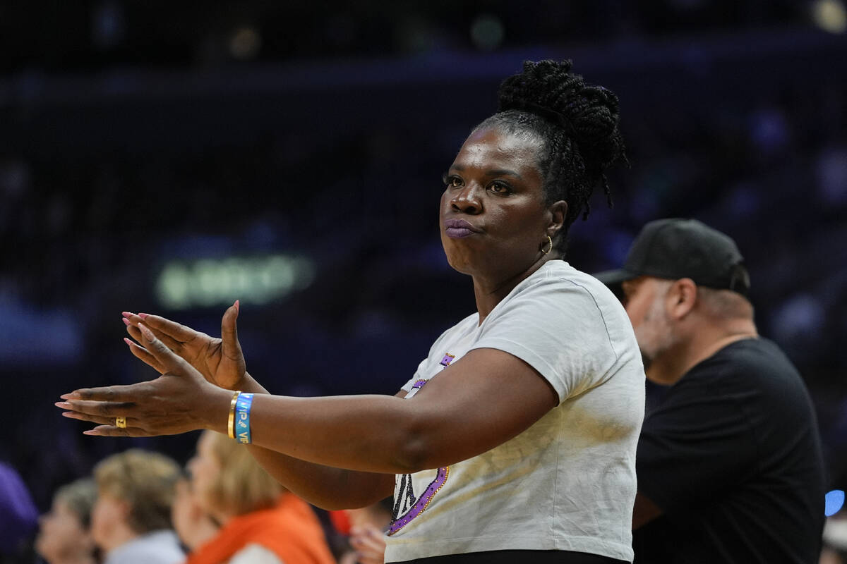 Comedian Leslie Jones watches during the first half of a WNBA basketball game between the Los A ...