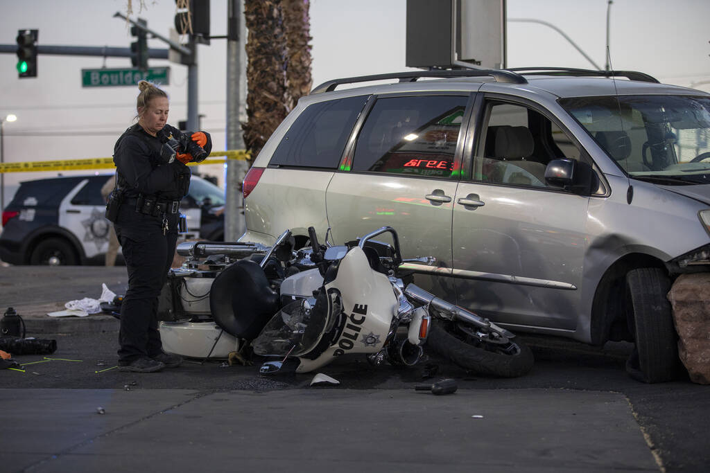 Crews from the Metropolitan Police Department investigate a crash scene at the 7-Eleven on Sout ...