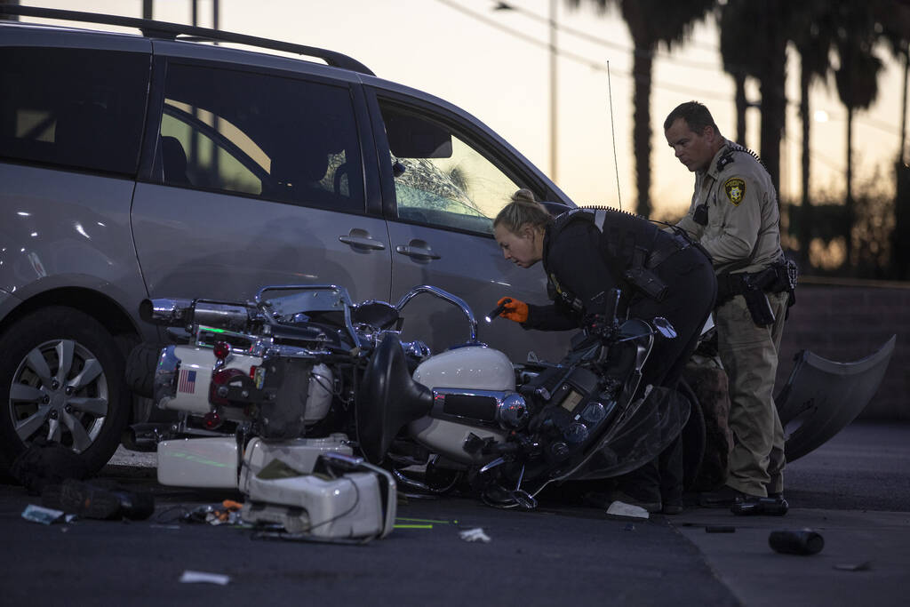 Crews from the Metropolitan Police Department investigate a crash scene at the 7-Eleven on Sout ...