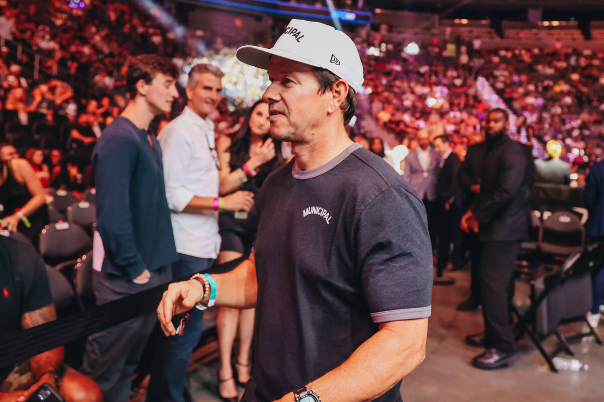 Summerlin resident Mark Wahlberg goes bald for new film ‘Flight Risk’