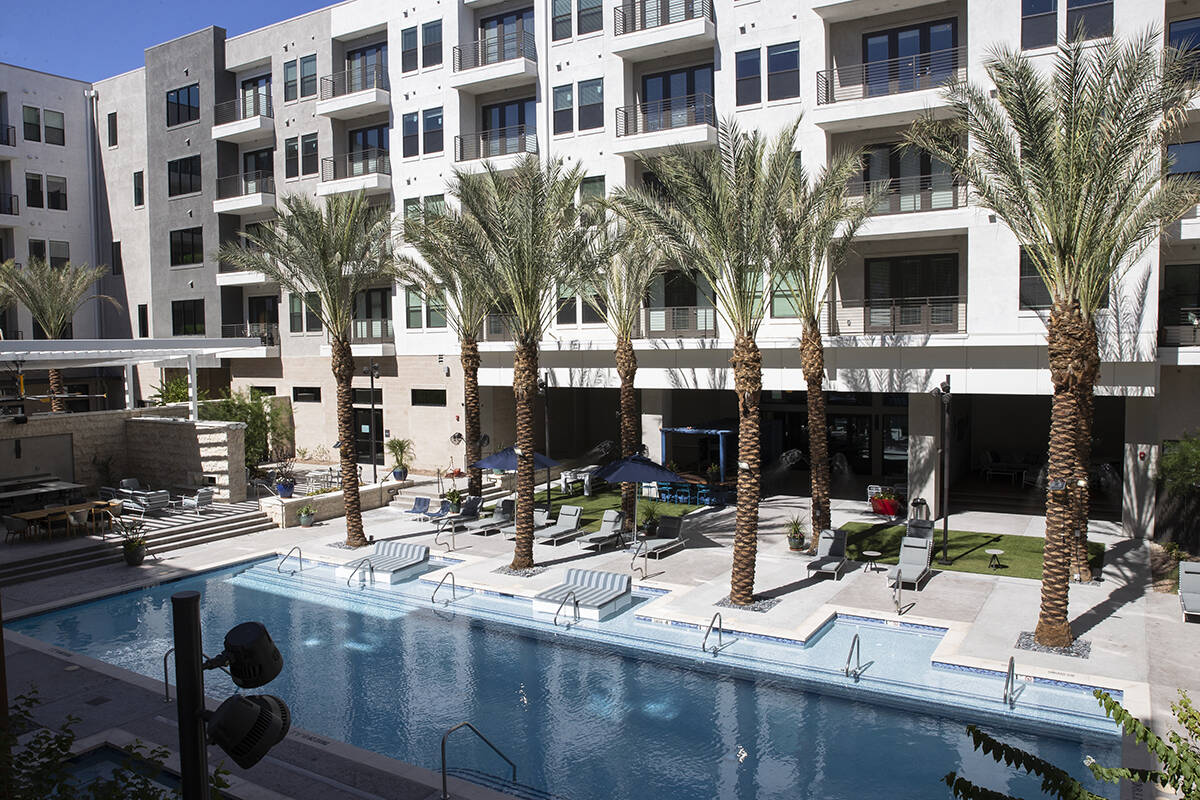 Las Vegas’ apartment market encountering financing issues | Housing ... - Las Vegas Apartment Renovation Inspiration
