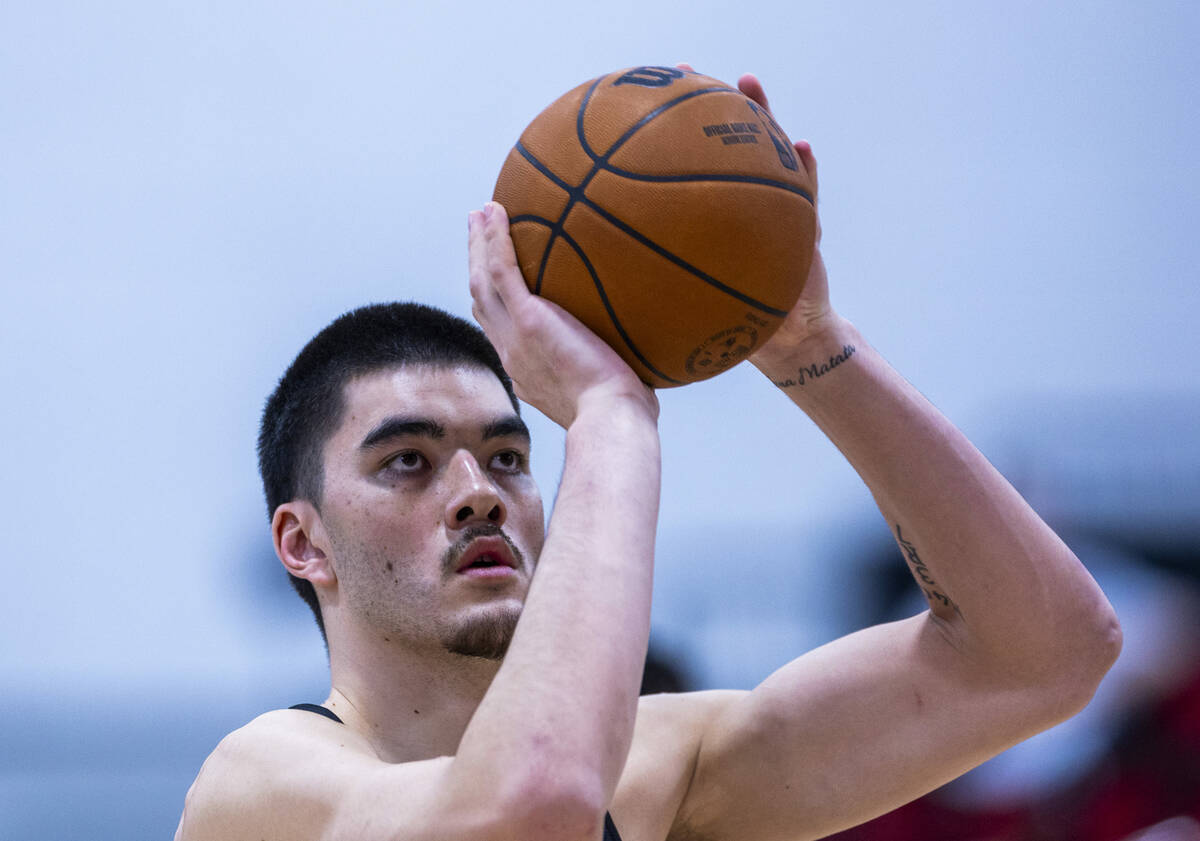 Memphis Grizzlies Center Zach Edey (14) eyes the basket as he warms up to face the New Orleans ...