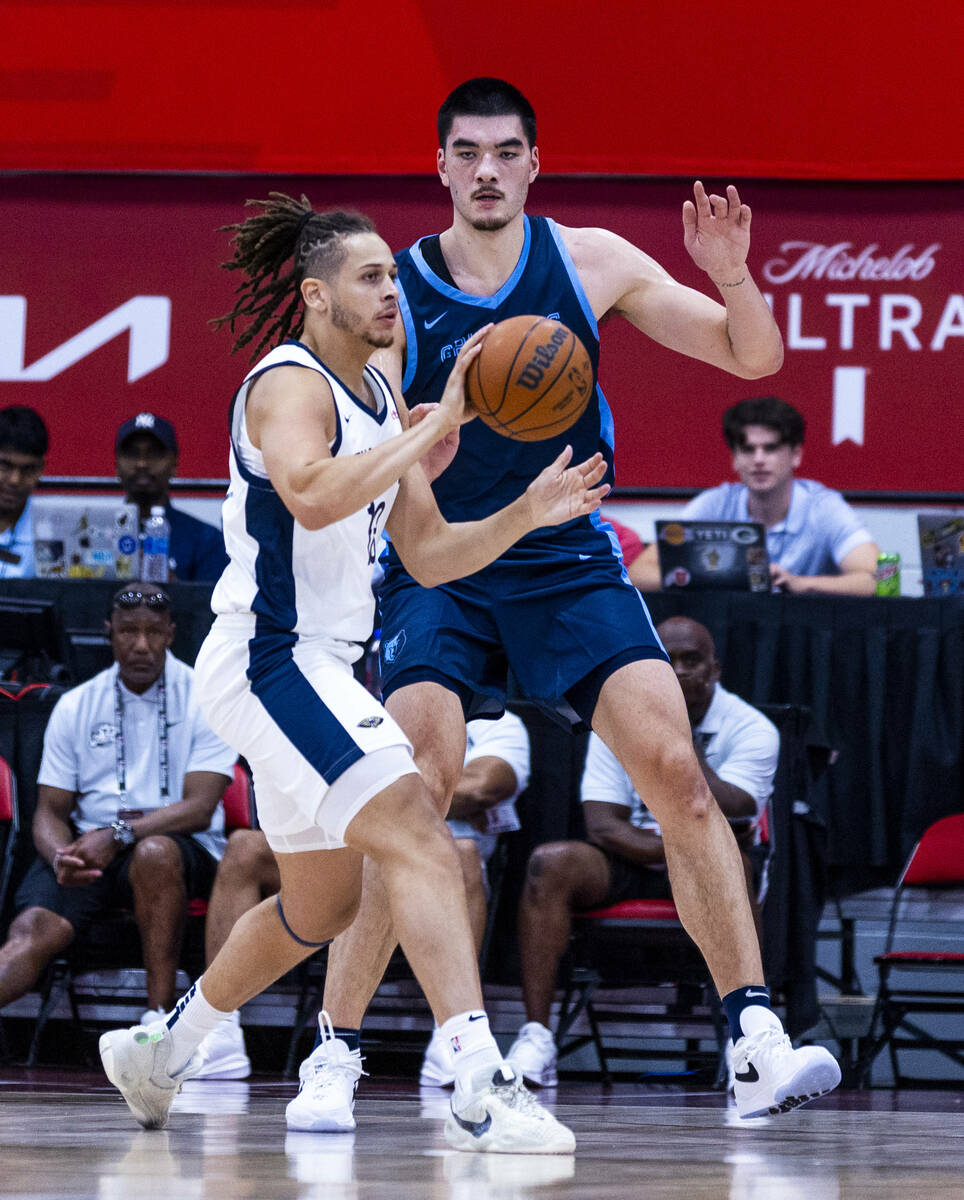New Orleans Pelicans forward Josh Oduro (18) looks to pass the ball against Memphis Grizzlies C ...