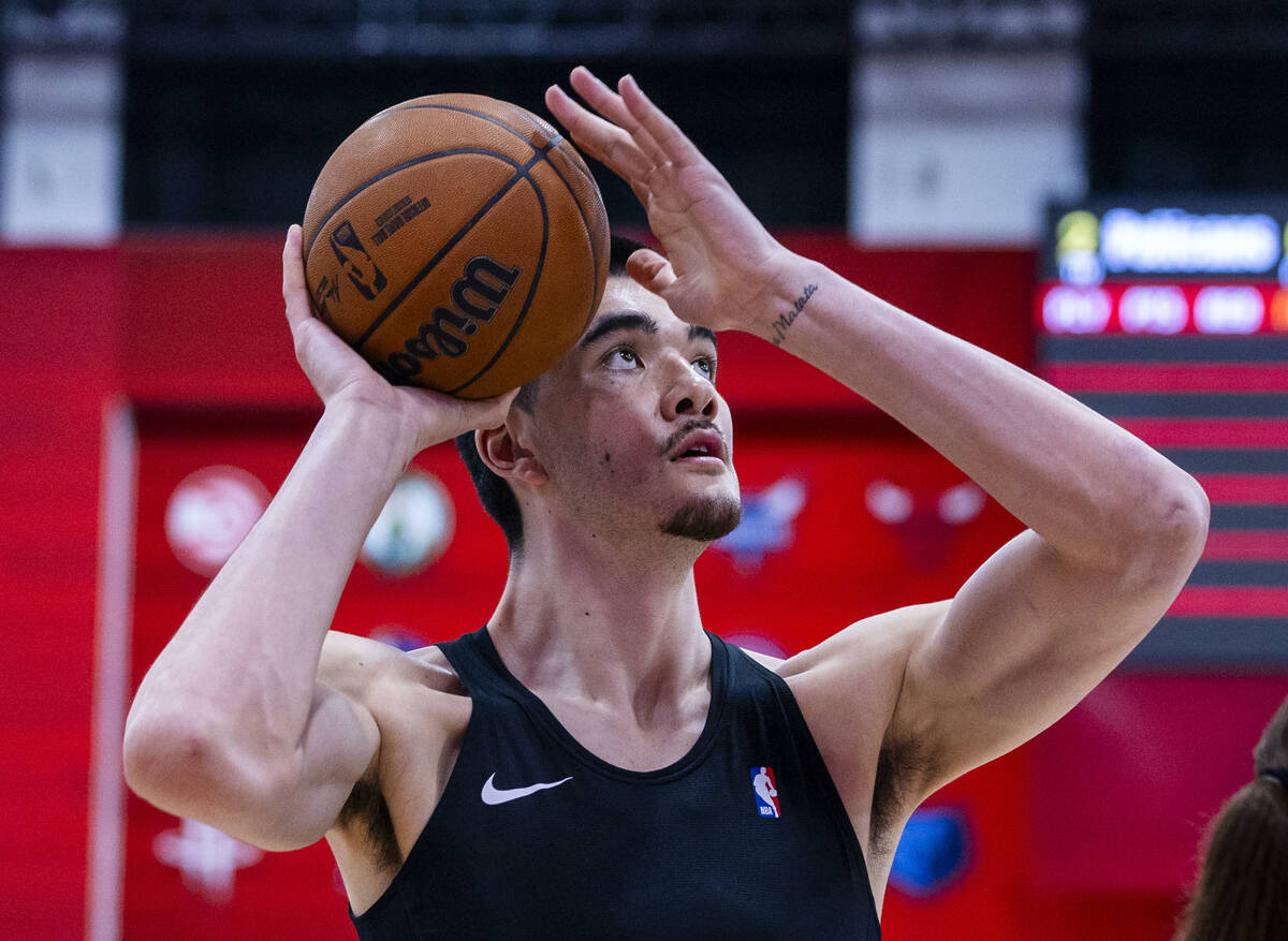Memphis Grizzlies Center Zach Edey (14) eyes the basket as he warms up to face the New Orleans ...