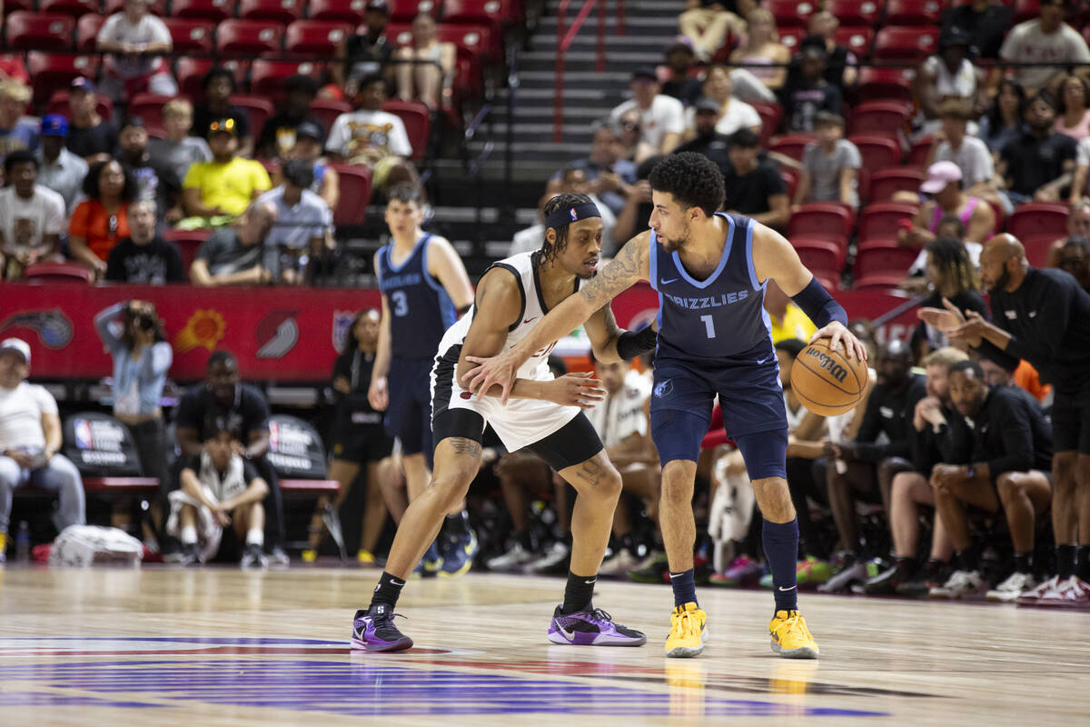 Memphis Grizzlies guard Scotty Pippen Jr. (1) looks to make a play against Miami Heat guard Alo ...
