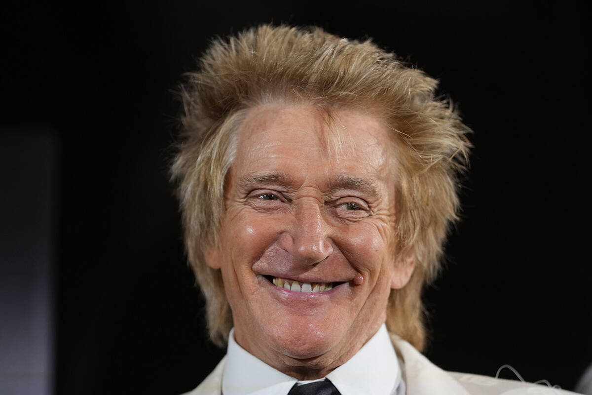 Rod Stewart Drops ‘24 Finale In Las Vegas | Kats | Entertainment ...