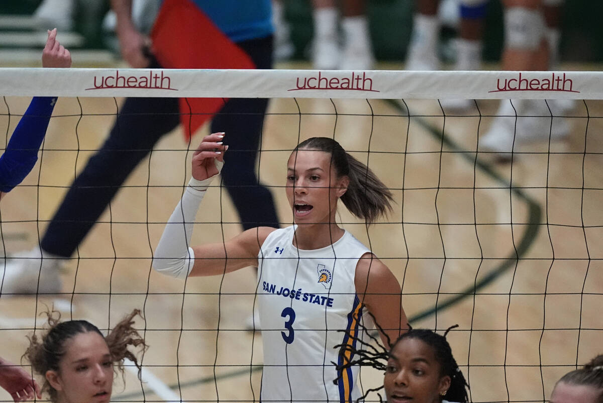 Unr officials volleyball players spar over san jose state transgender