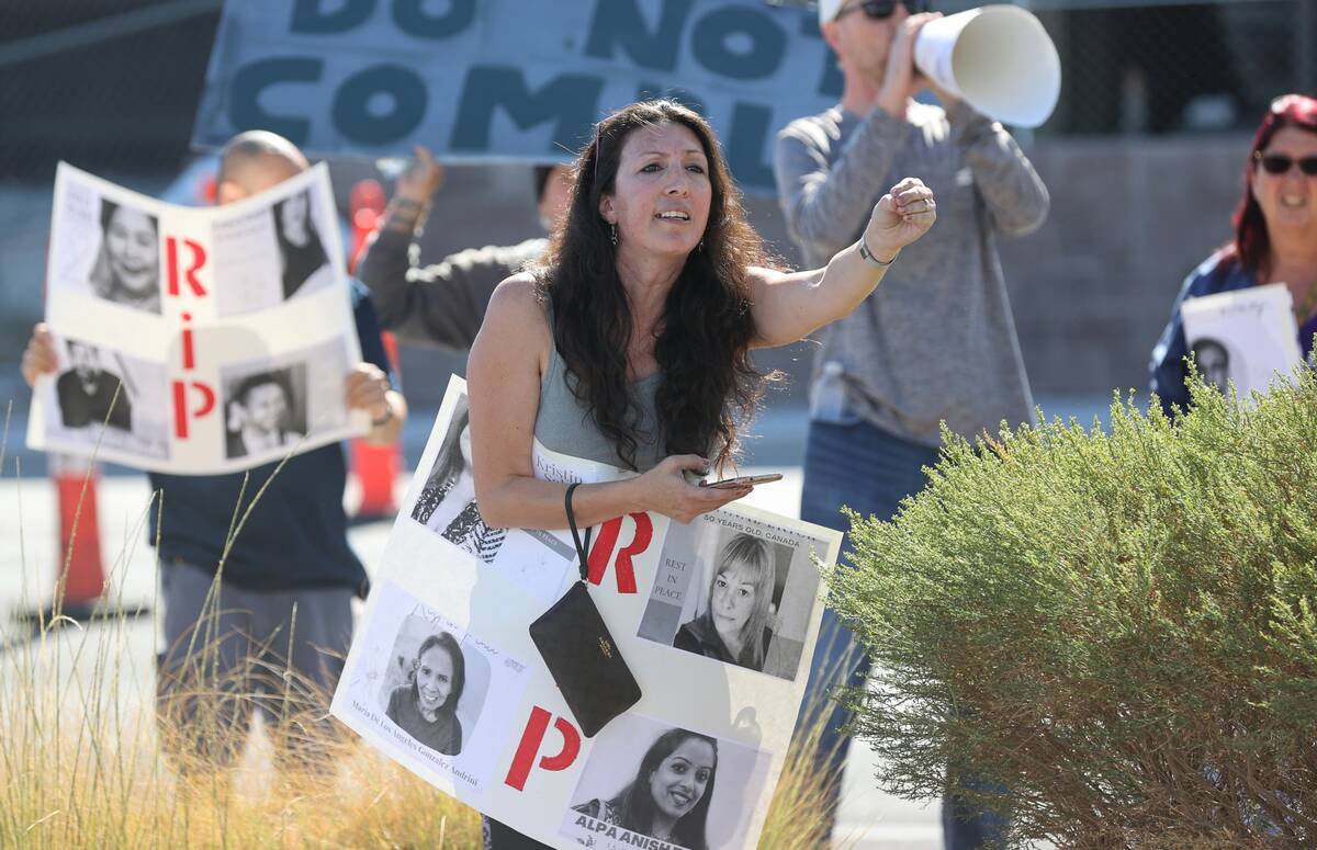 Moms for Liberty candidates leading in CCSD school board races ...