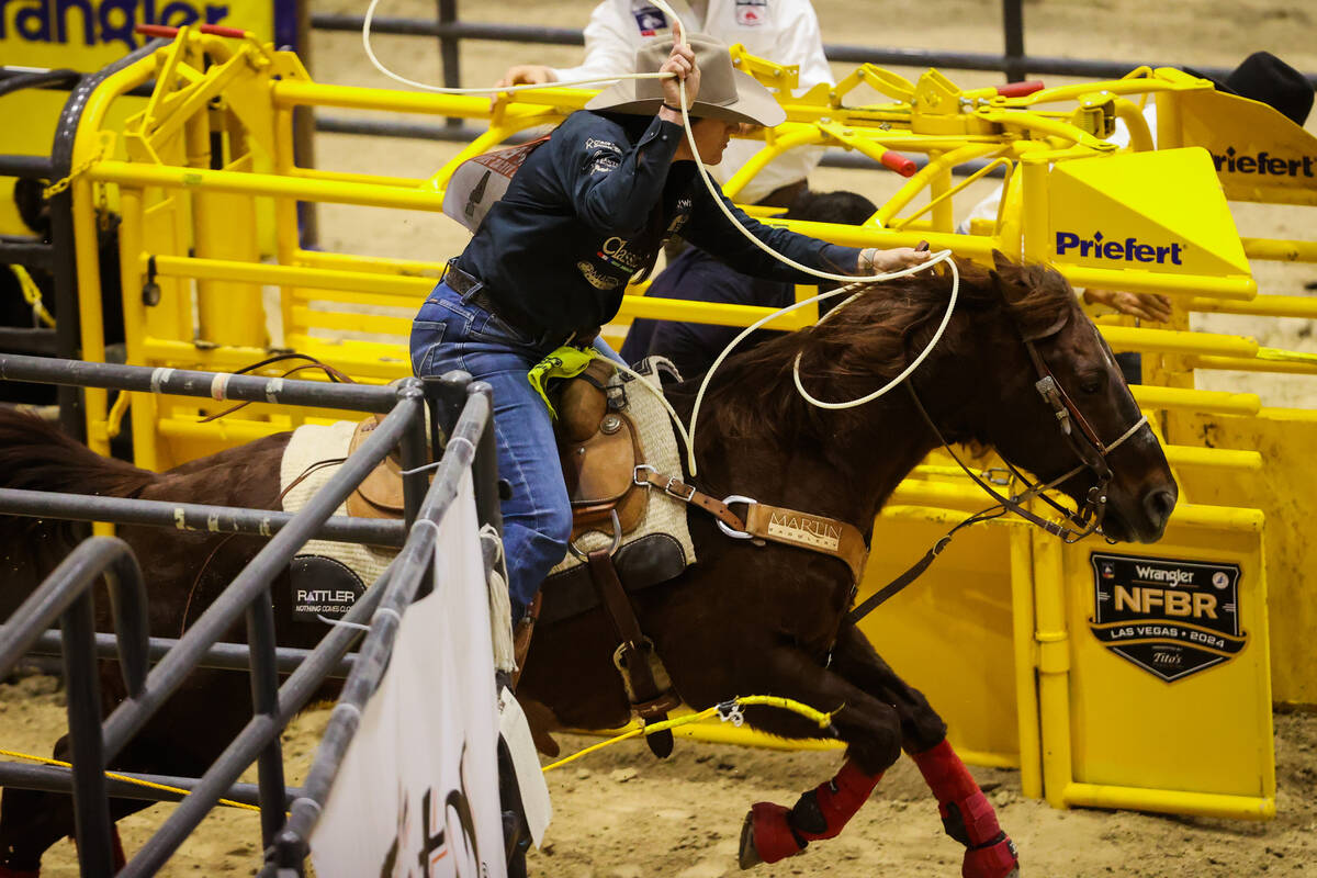 Kelsie Domer wins National Finals Breakaway Roping title | Rodeo | Sports