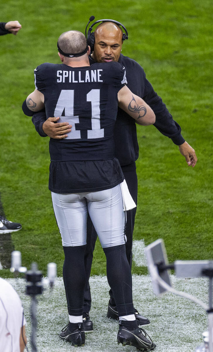 Raiders fire Antonio Pierce after drama with Davante Adams, Luke Getsy | Raiders News | Sports