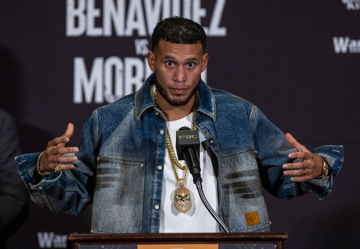 Interim WBC light heavyweight champion David “El Monstro” Benavídez speaks to the crowd du ...